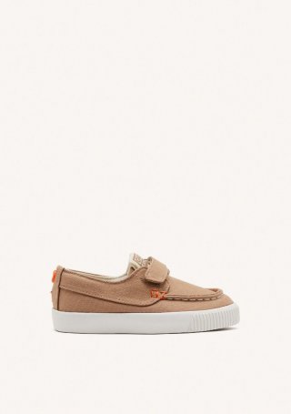 DEPORTIVO ESTILO NÁUTICO COLOR BEIGE CON ACENTOS DE COLOR PARA NIÑO Y NIÑA SLATINA - BEIG